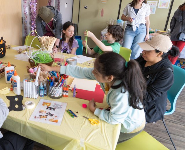 youth_volunteer-header