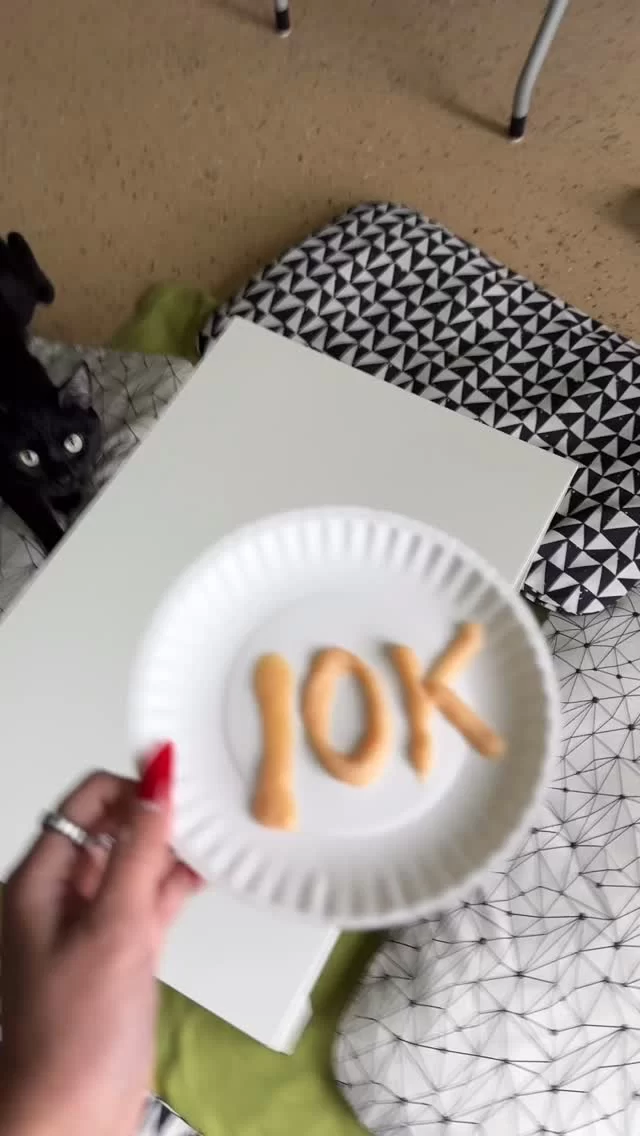 10,000 followers?! We’re feeling the love! 💚

That’s 10,000 cat-loving friends. 10,000 hearts showing up for adoptable cats, community cats, and the people who care for them. 10,000 of you helping us spread the word about cat care, resources, and second chances. 🐱

If you’re new here… Welcome! We’re so glad you found us. We’re based on the north side of Chicago, working toward a world where every cat can thrive—whether they’re searching for a family, living happily outdoors as community cats, or stopping by for resources. ✨
Thanks for being here. Thanks for caring. Let’s keep showing up for cats—together. 🐾

#TreeHouseCats #10K #ThankYou #ChicagoCats #CatLover